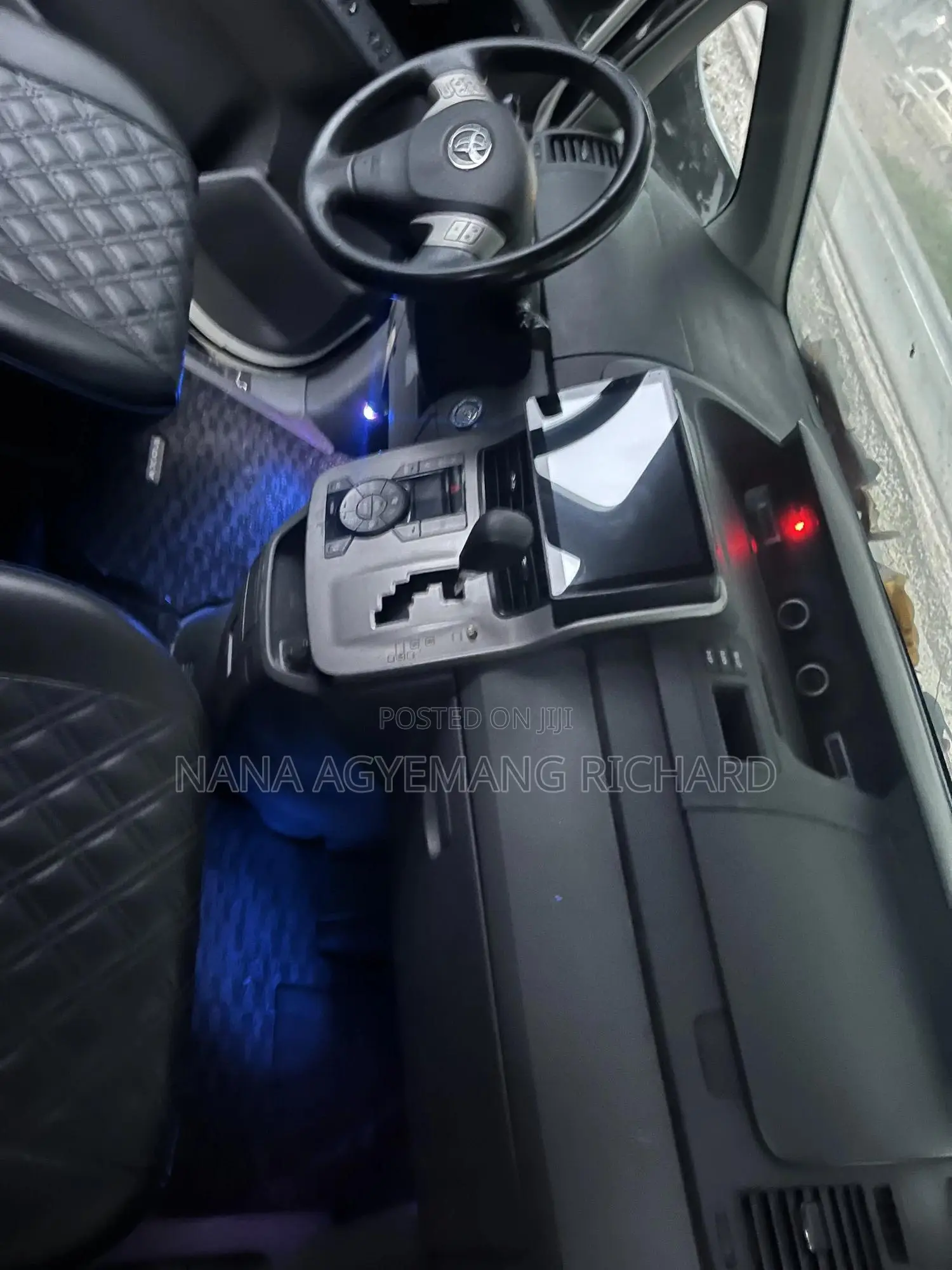 Toyota Voxy 2012 White