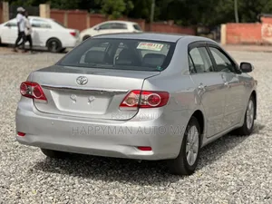 Toyota Corolla LE 4dr Sedan (1.8L 4cyl 4A) 2012 Gray