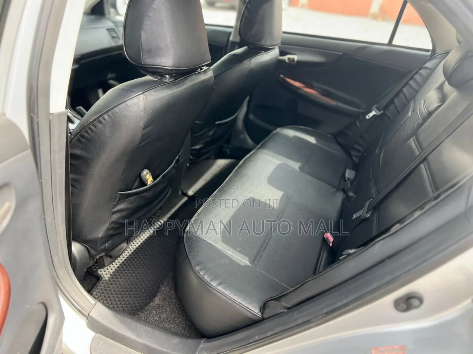 Toyota Corolla LE 4dr Sedan (1.8L 4cyl 4A) 2012 Gray