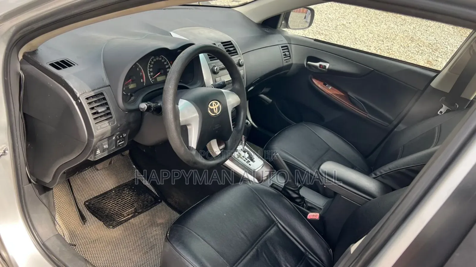 Toyota Corolla LE 4dr Sedan (1.8L 4cyl 4A) 2012 Gray