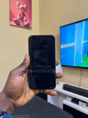 New Apple iPhone 11 128 GB Black