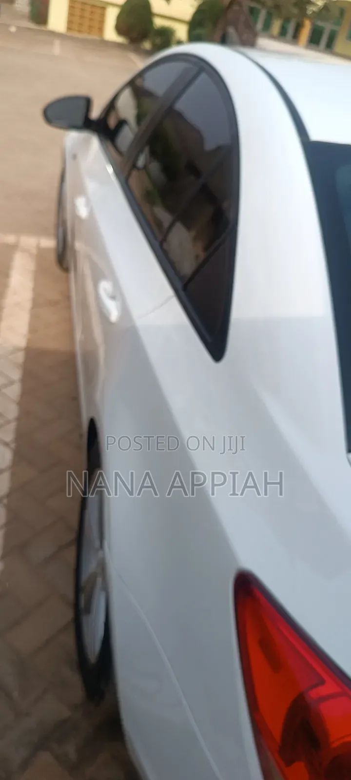 Chevrolet Cruze LS 4dr Sedan (1.8L 4cyl 6A) 2014 White