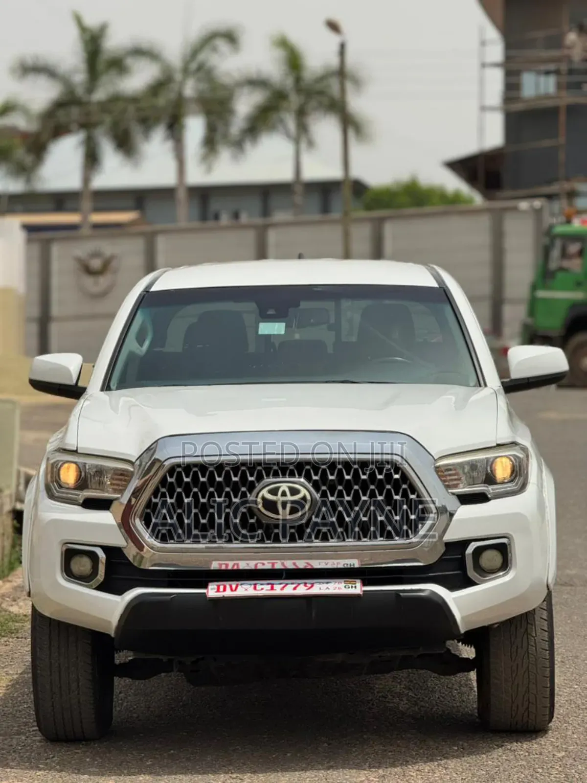 Toyota Tacoma SR5 2022 White