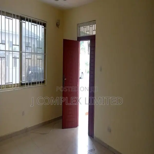 3bdrm House in Nyaniba Estate for sale