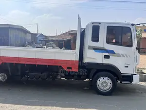 Hyundai 5 Ton Truck Double Axel