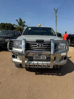Toyota Hilux 2014 Gray