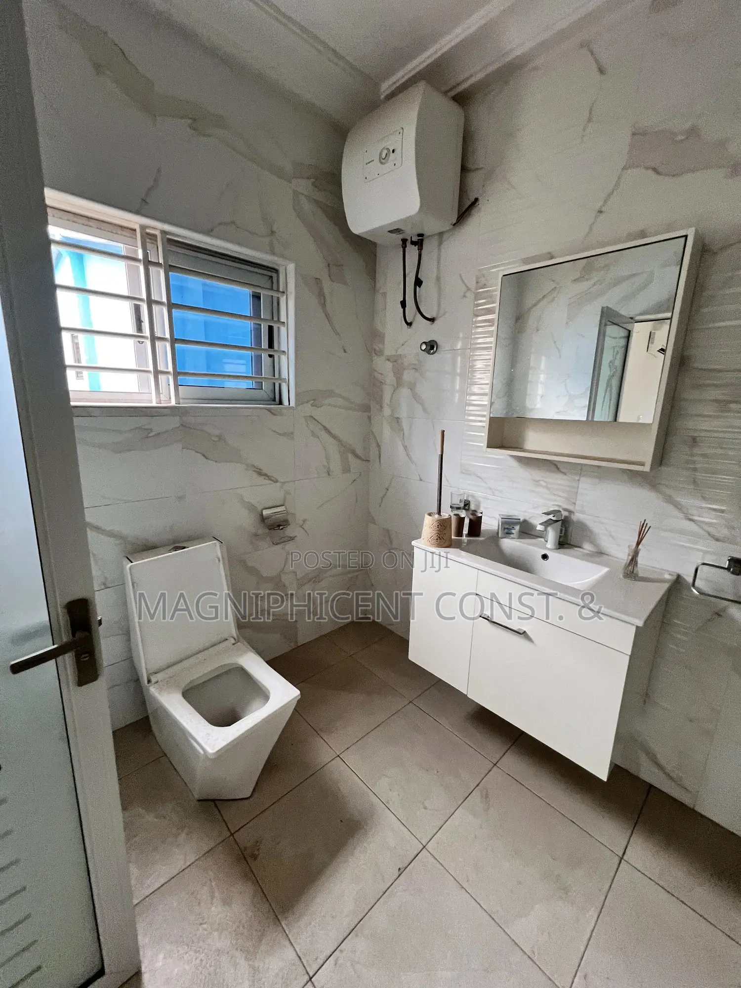 4bdrm Duplex in Lakeside Estates, Ashaley Botwe for rent