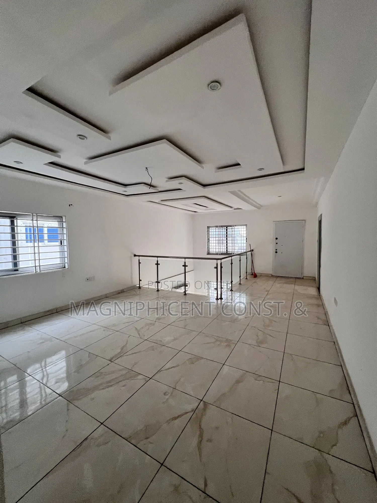 4bdrm Duplex in Lakeside Estates, Ashaley Botwe for rent