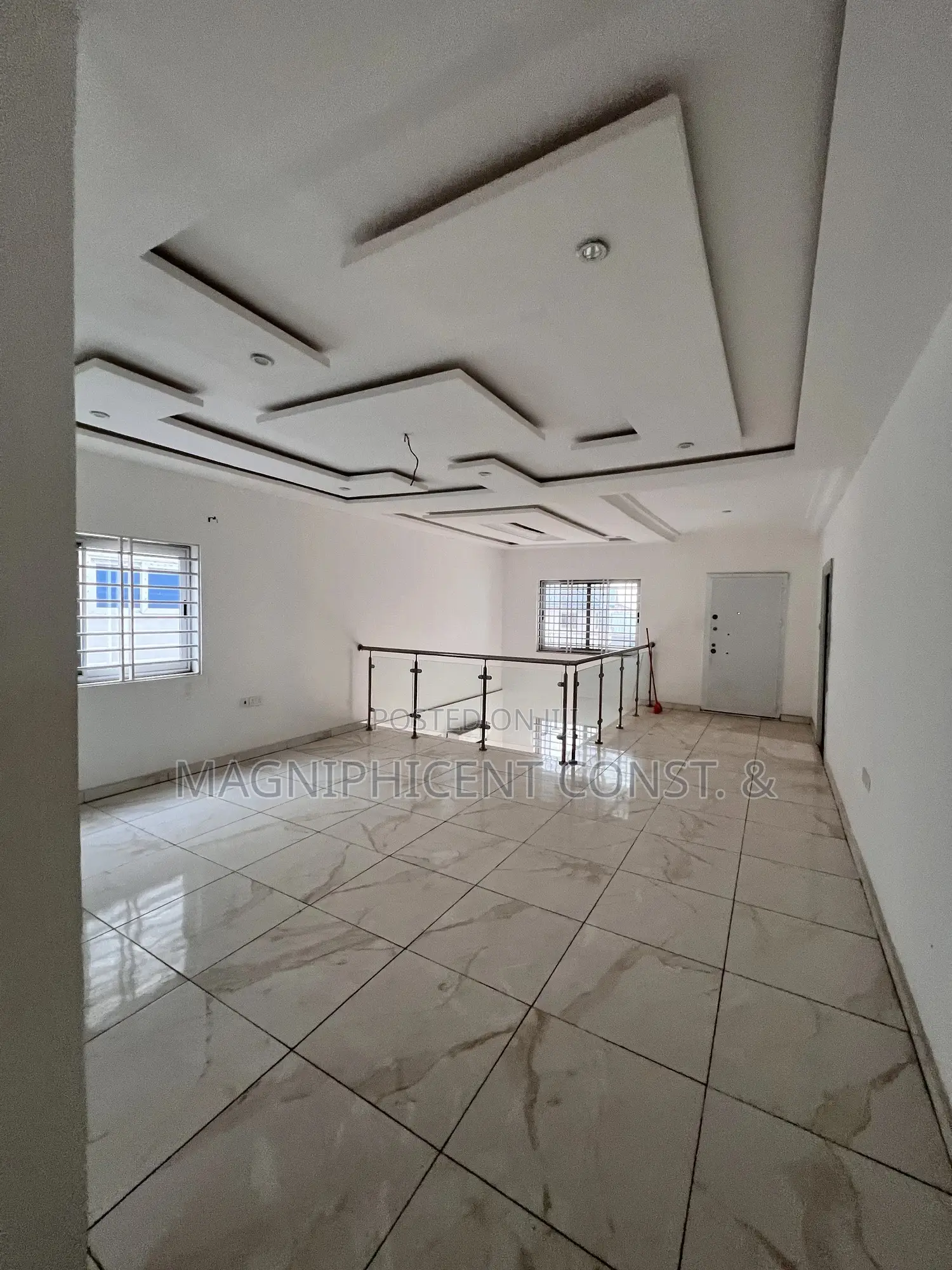 4bdrm Duplex in Lakeside Estates, Ashaley Botwe for rent