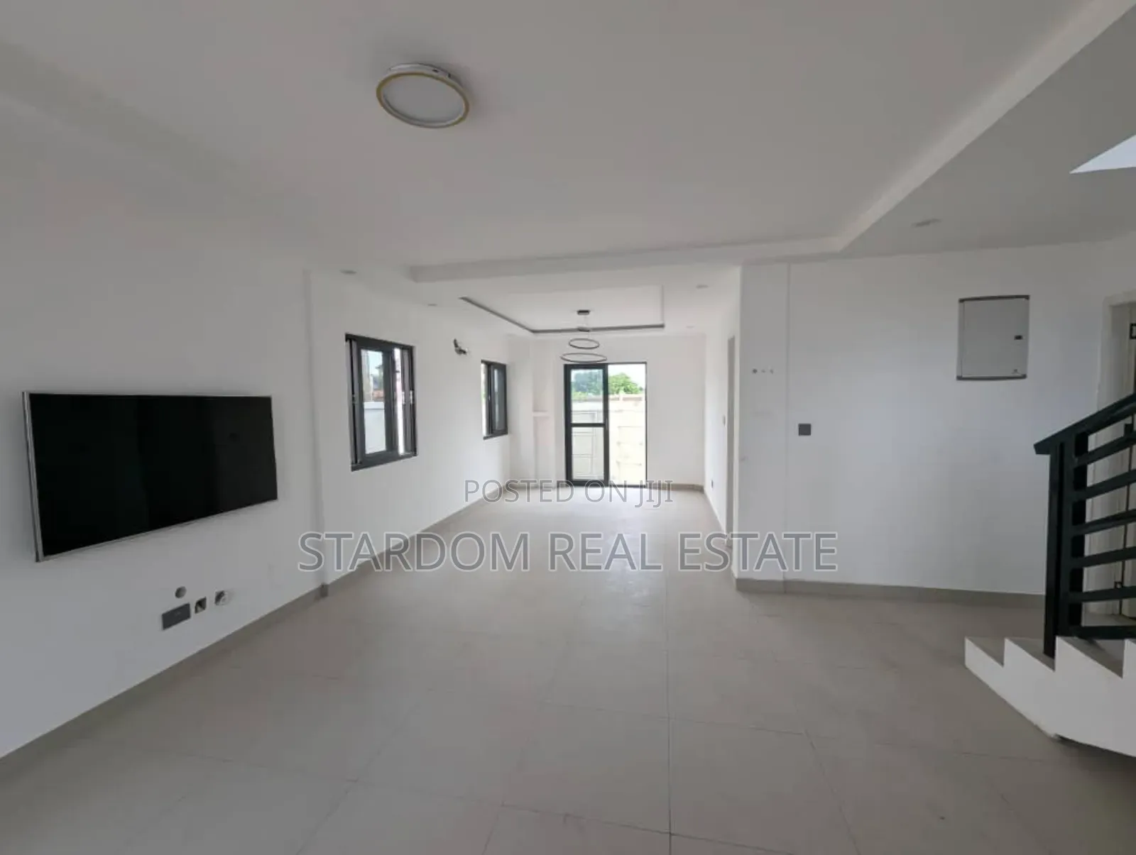 3bdrm Townhouse/Terrace in Achimota for sale