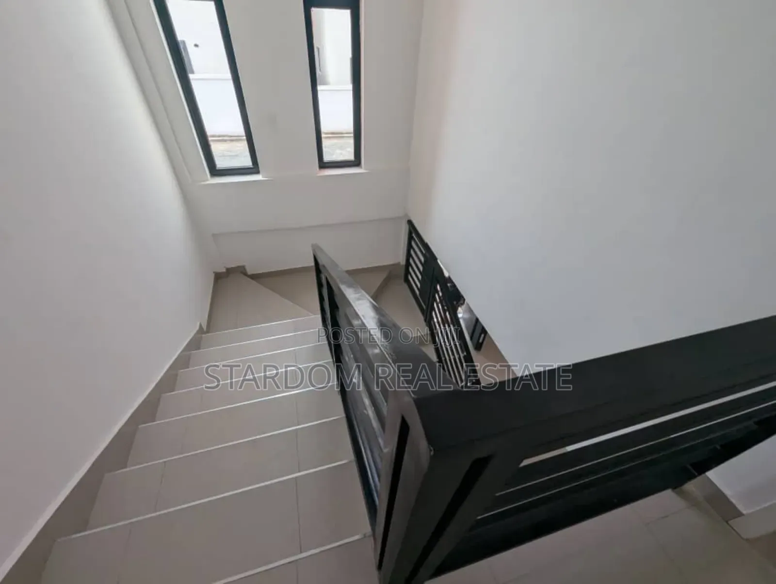 3bdrm Townhouse/Terrace in Achimota for sale