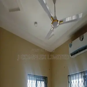 3bdrm Apartment in Nyaniba Estate for rent