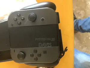 Nintendo Switch Console 1