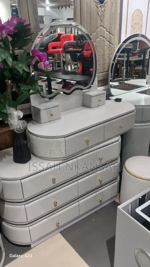 Luxury Dressing Mirror Lexu