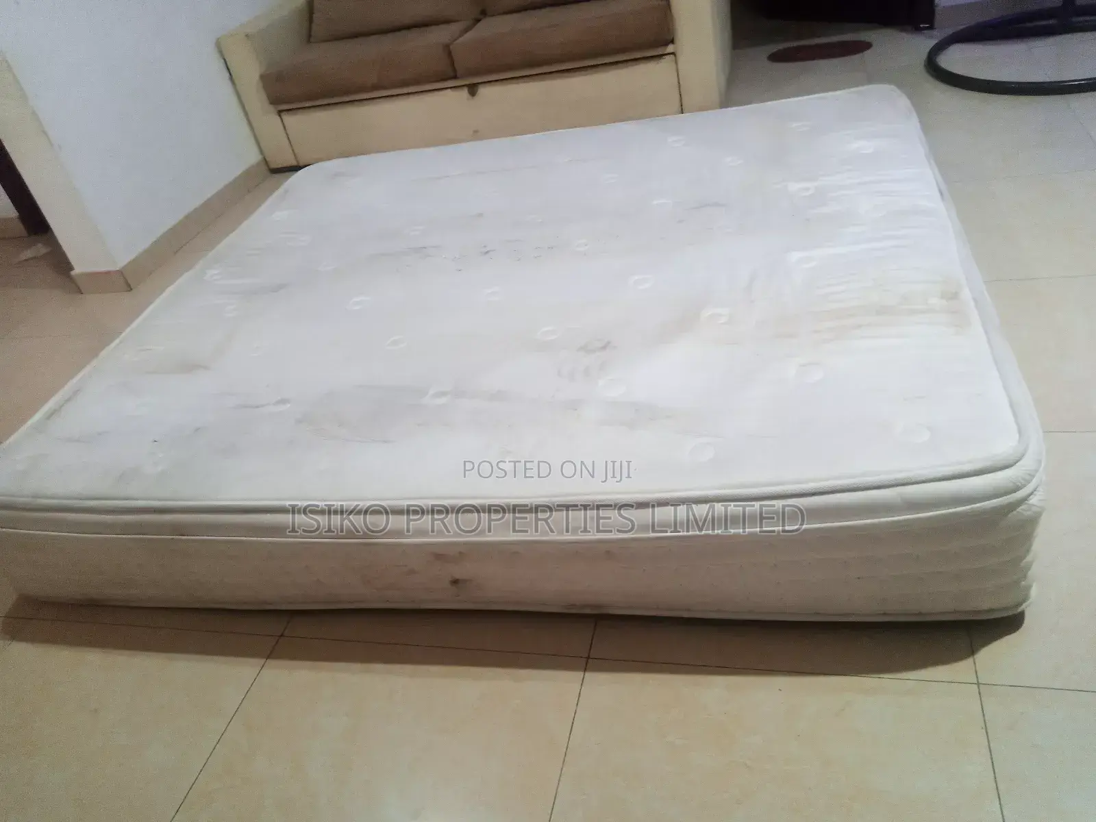 Queen Size Mattress Home Used 12 Inchs