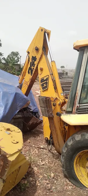 JCB 3cx Backhoe Loader(Foreign Used).Never Used in Ghana