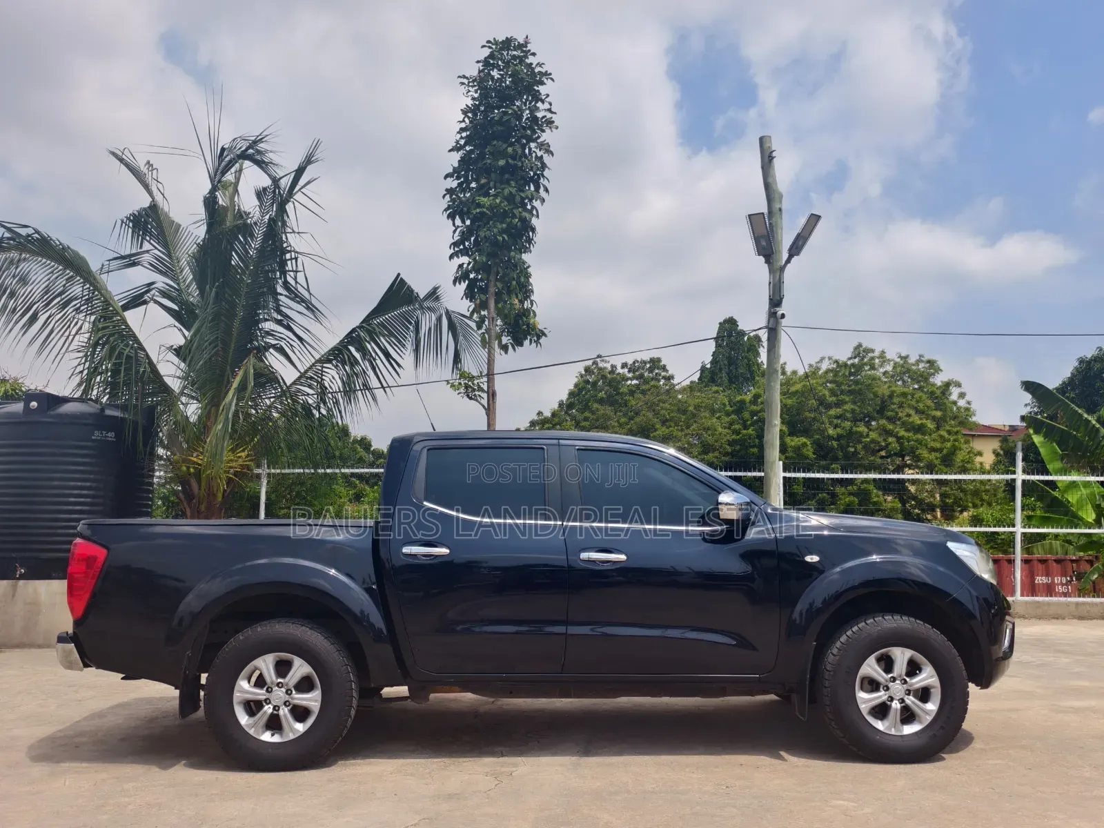 Nissan Navara 2019 Blue