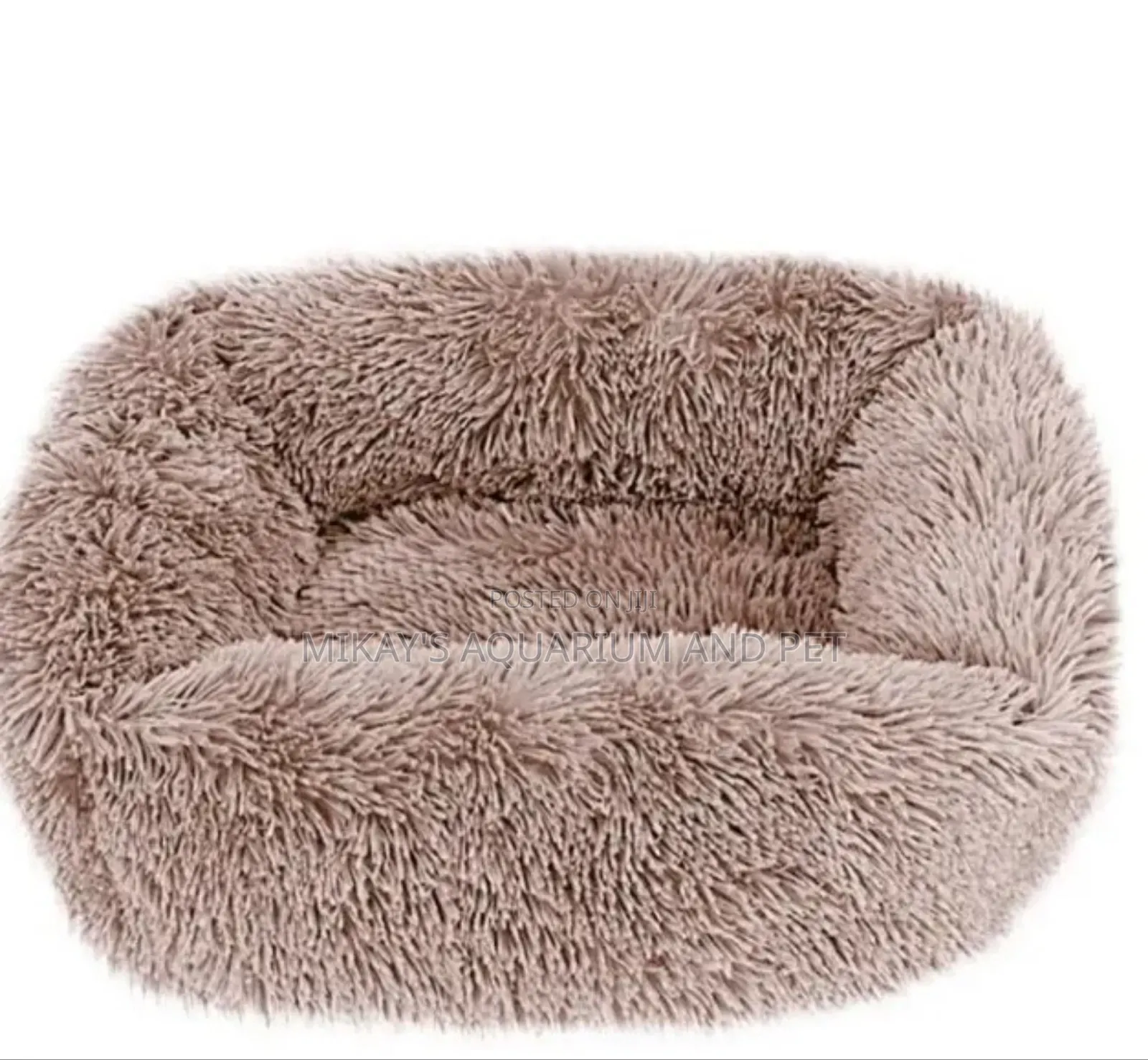 Large Soft and Fluffy Beds for Pets
