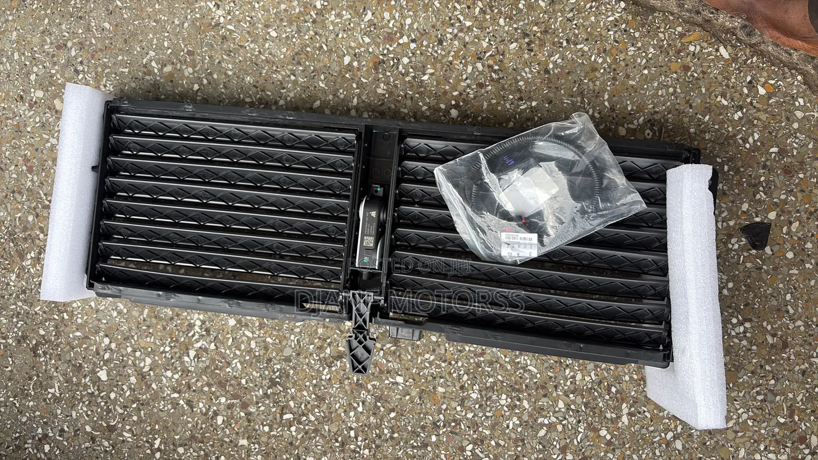Equinox/Gmc Terrain 2018-2020 Shutter Grille