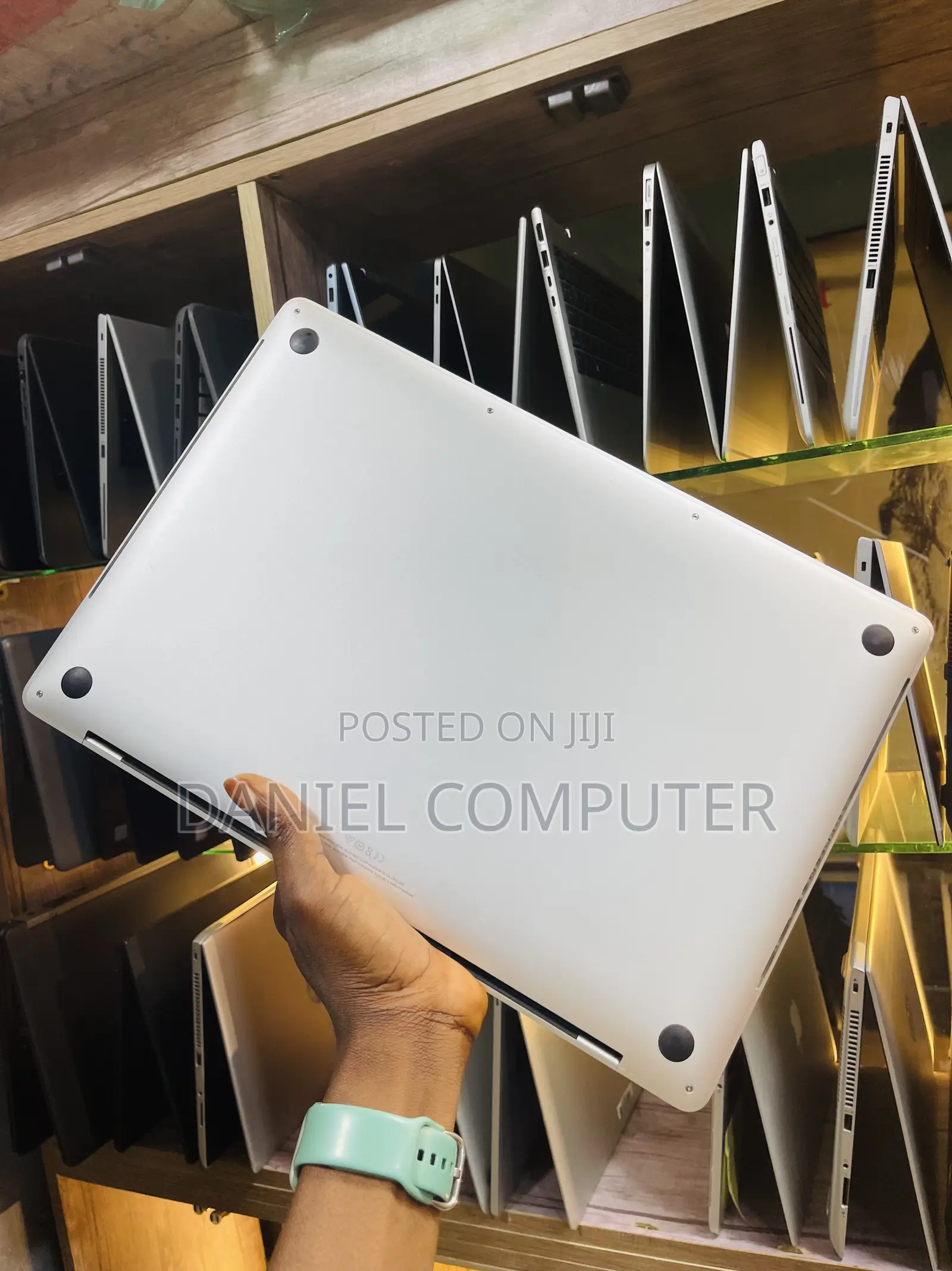 Laptop Apple MacBook Pro 2019 16GB Intel Core i7 SSD 512GB