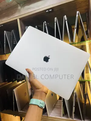 Laptop Apple MacBook Pro 2019 16GB Intel Core i7 SSD 512GB
