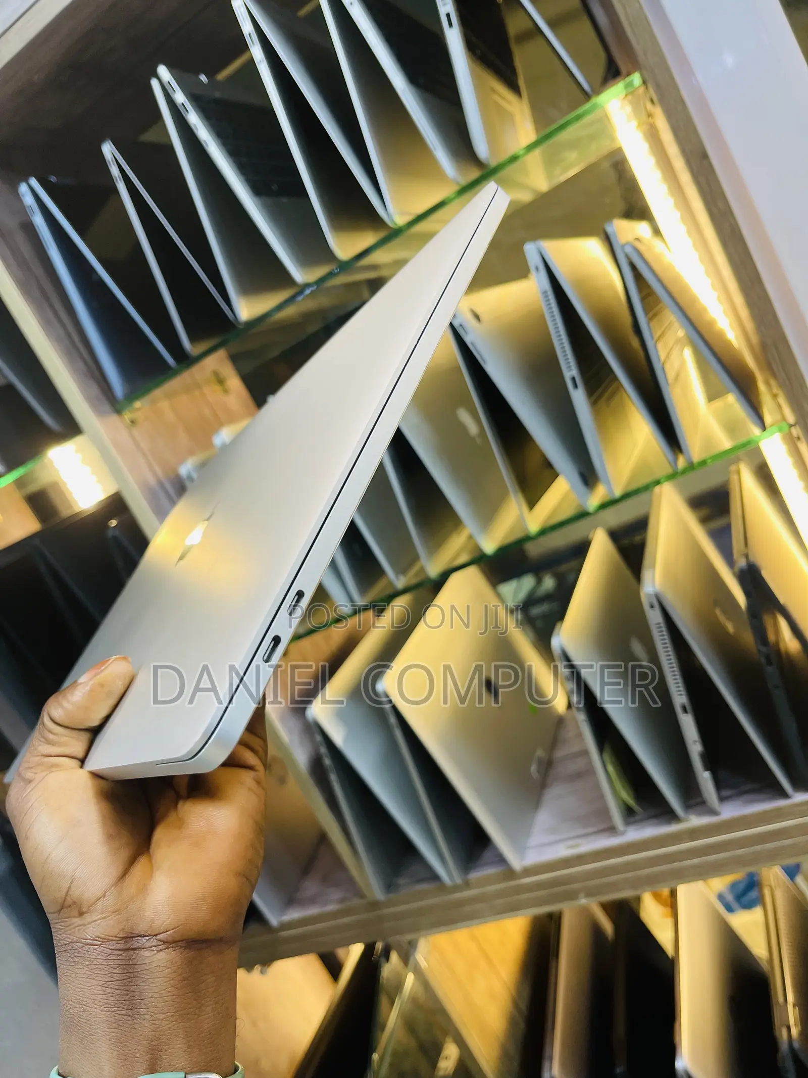 Laptop Apple MacBook Pro 2019 16GB Intel Core i7 SSD 512GB