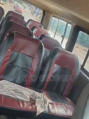 Toyota HiAce 2013 Black