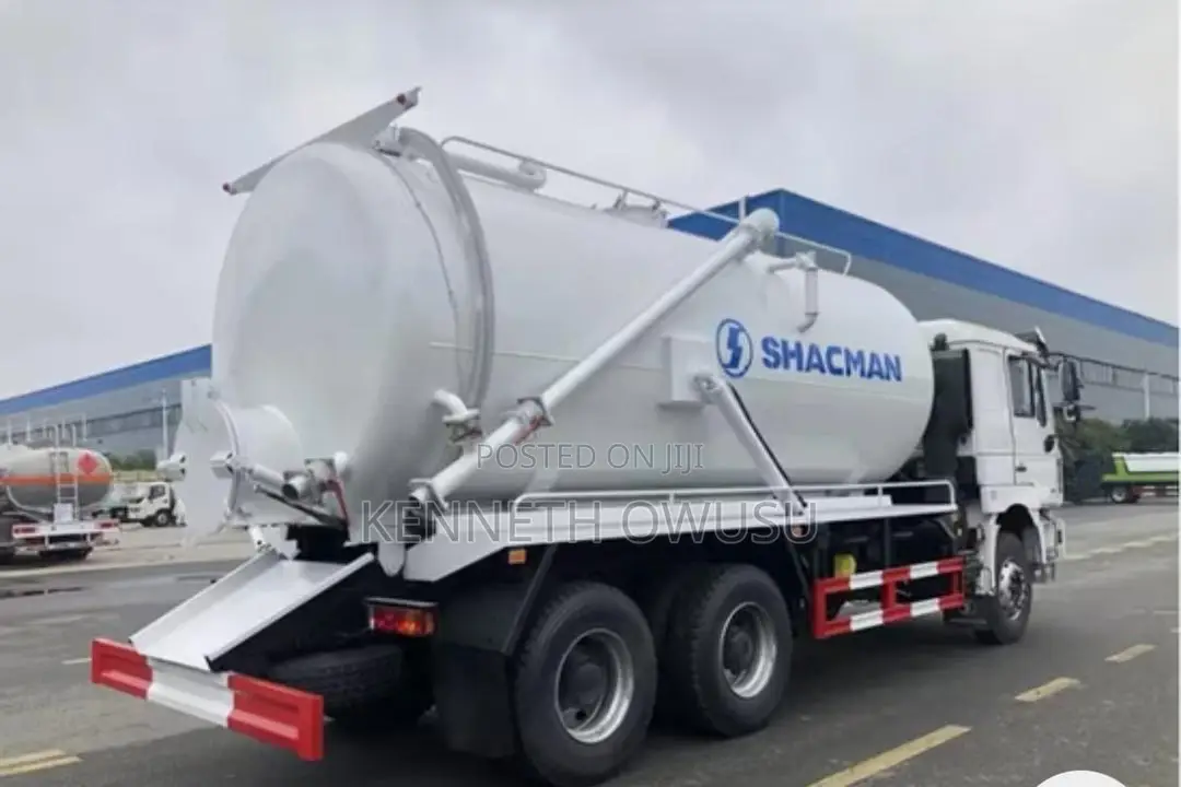 Customized Water Tanker, Garbage and Construction Trucks From China