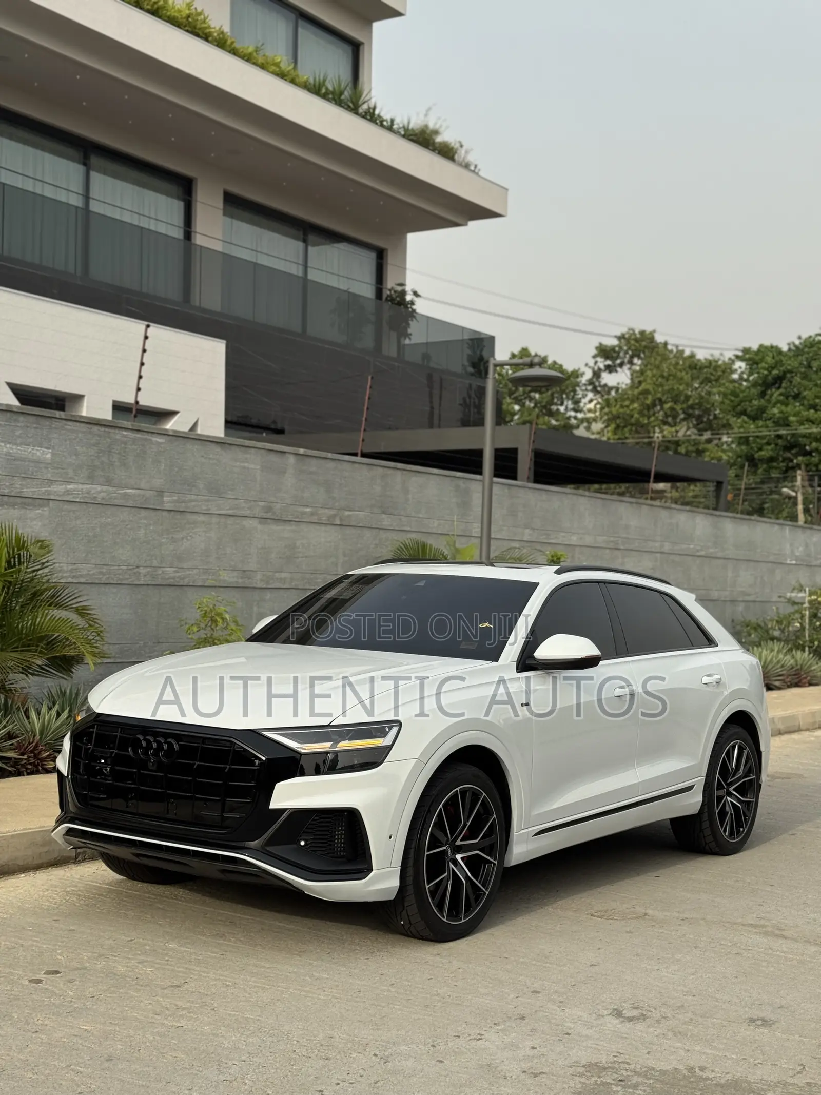 Audi Q8 2021 White