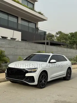 Audi Q8 2021 White
