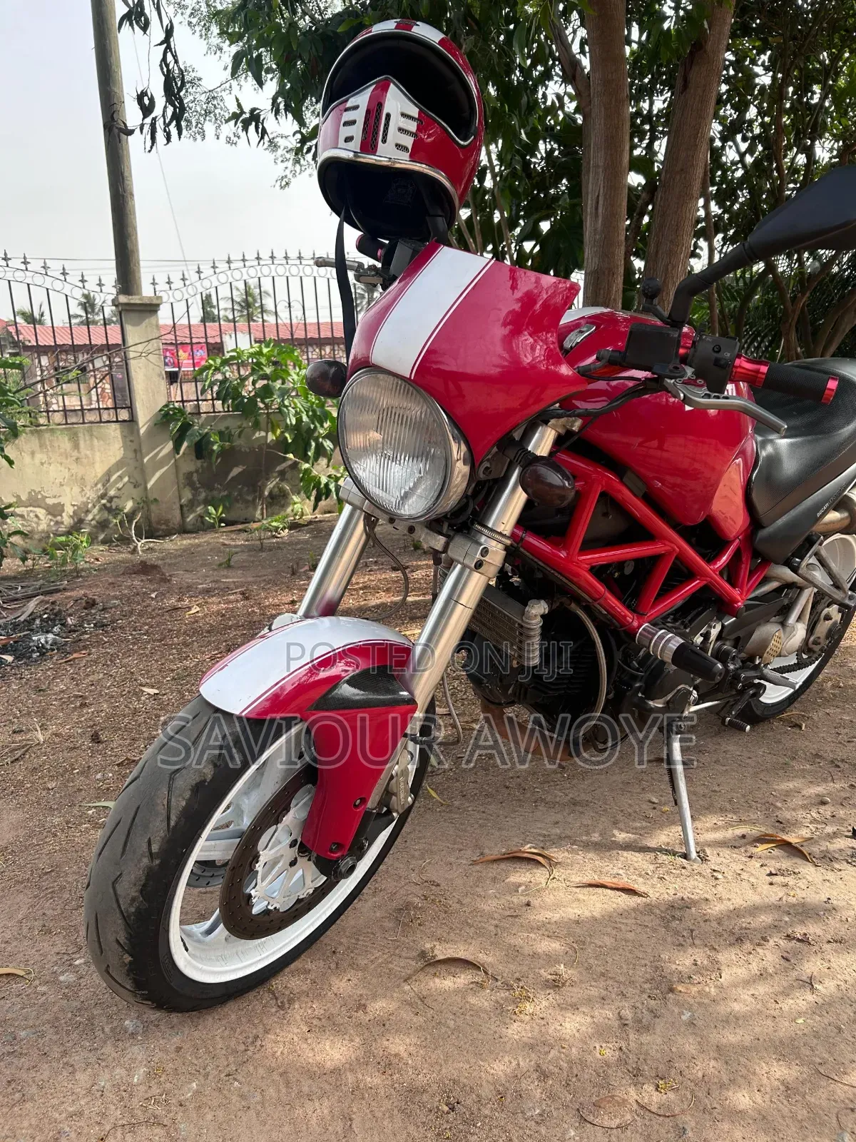 Ducati 2006 Red