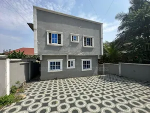 9bdrm Apartment in Ashongman, Ashomang Estate for sale