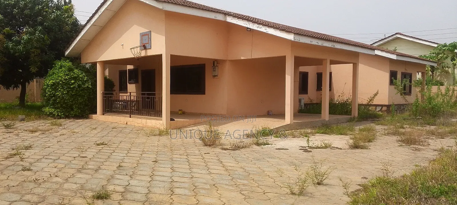 3bdrm Bungalow in Tema Metropolitan for rent