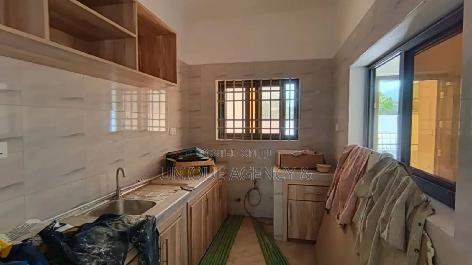 3bdrm Bungalow in Tema Metropolitan for rent