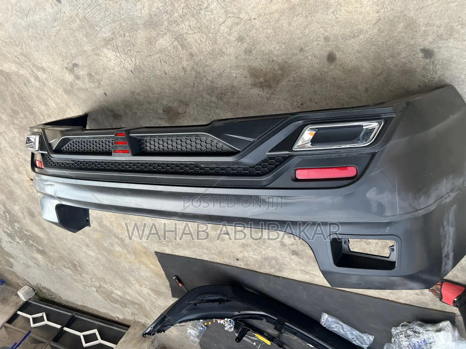 Toyota Highlander 2012 Front and Back Bumper Complete Sperk