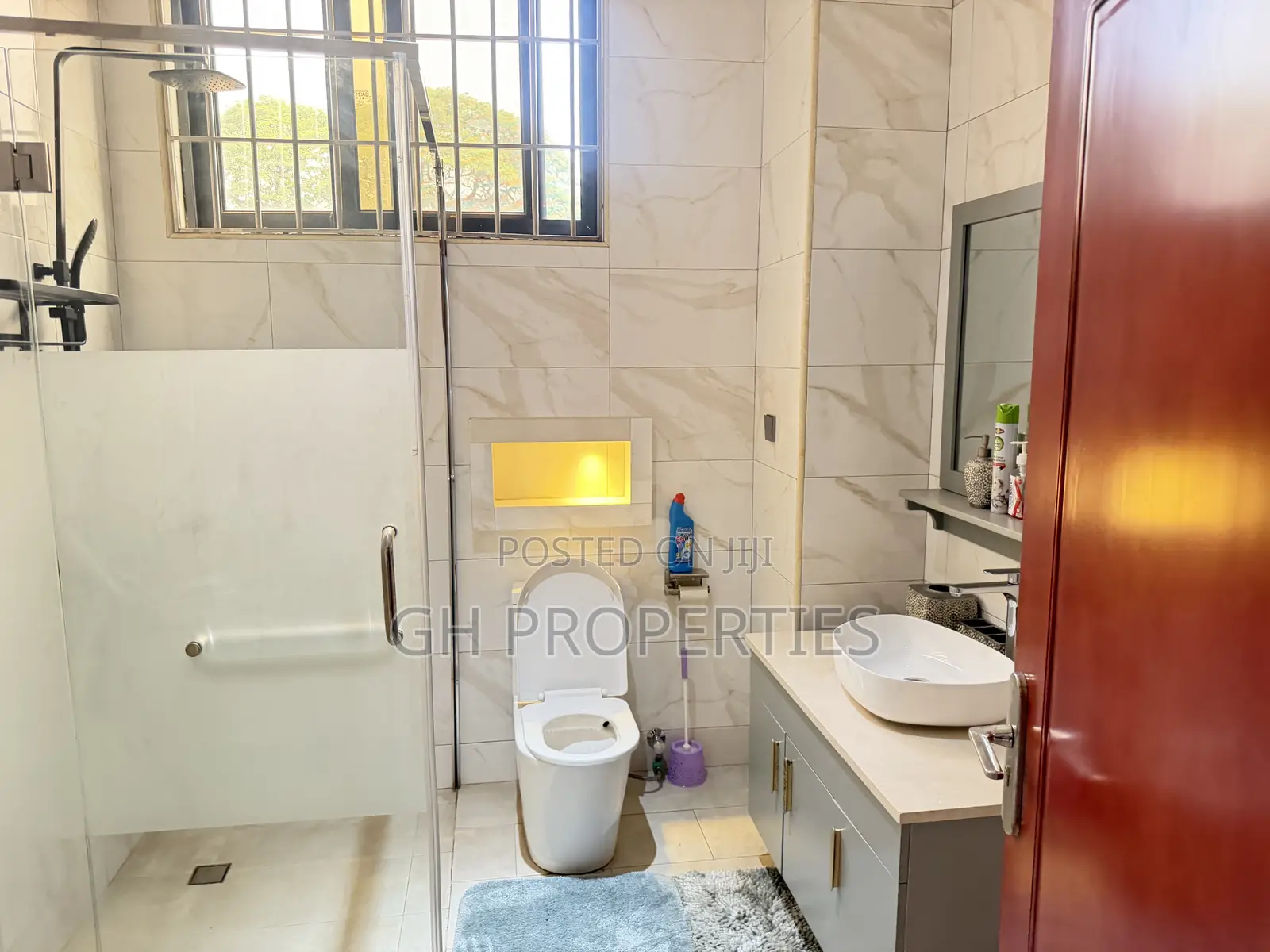 Furnished 4bdrm Apartment in Danyame, Kumasi Metropolitan for rent