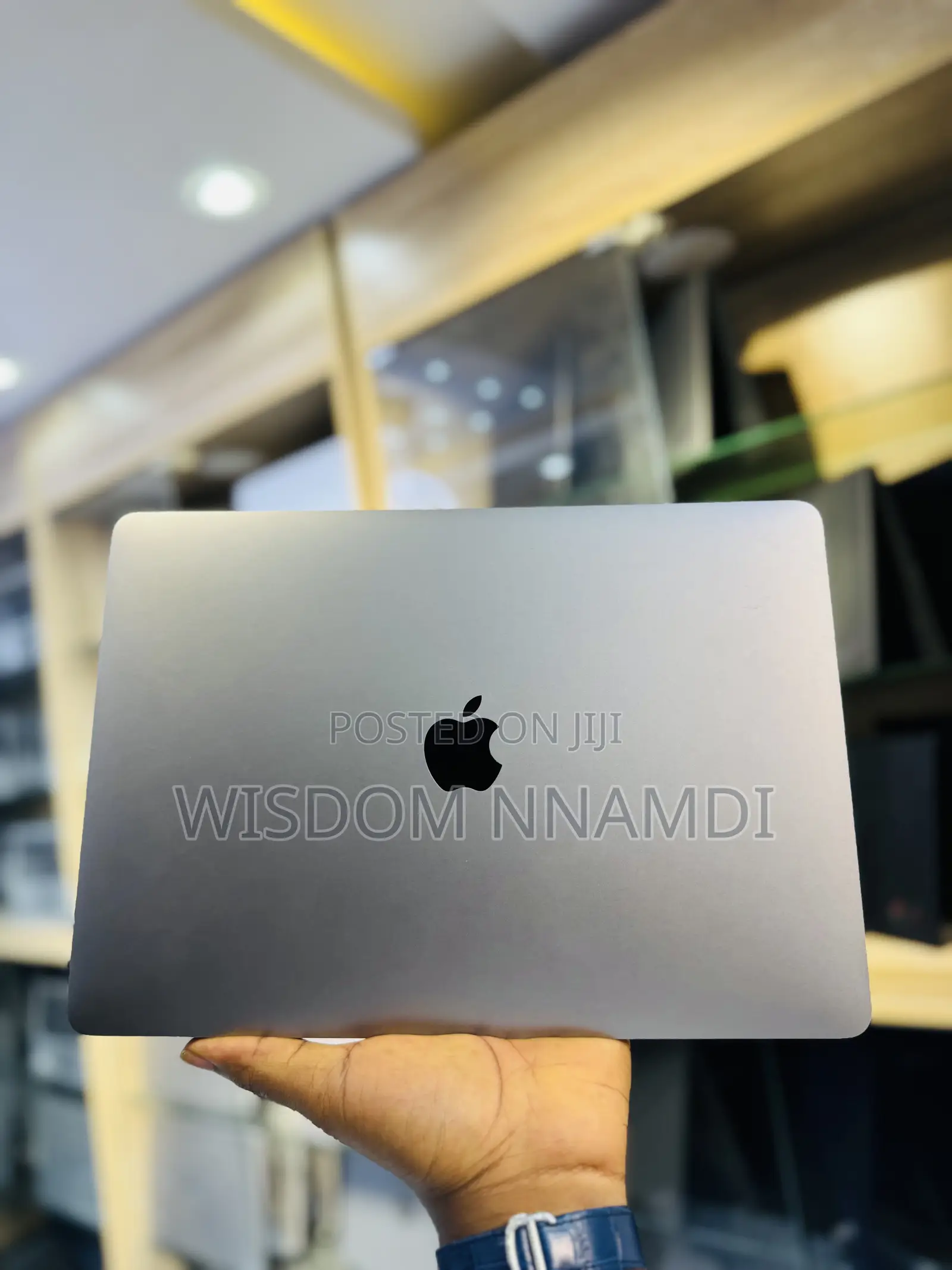 Laptop Apple MacBook Pro 2018 16GB Intel Core i5 SSD 500GB