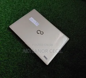 New Laptop Fujitsu 8GB Intel Core i3 SSD 256GB
