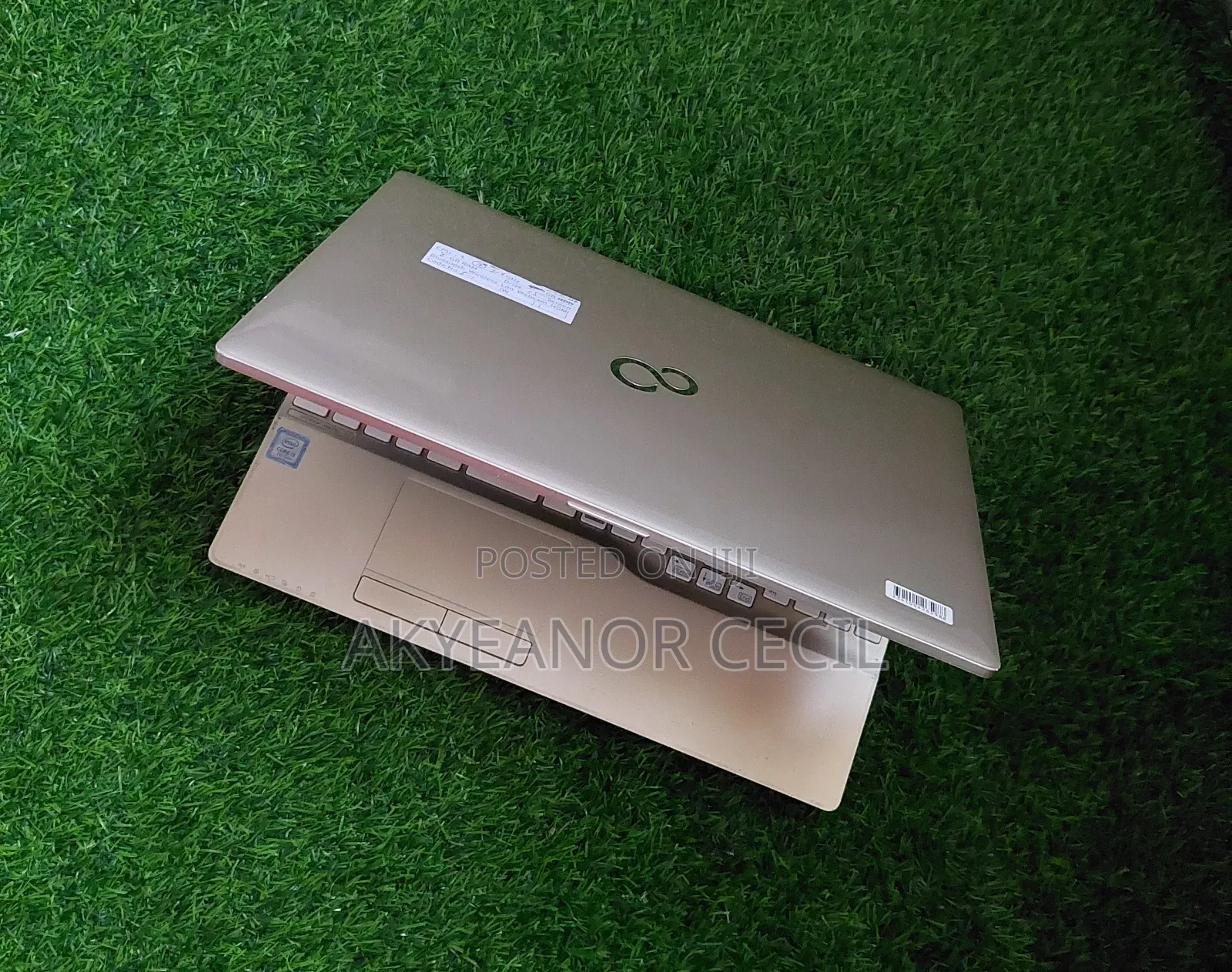 New Laptop Fujitsu 8GB Intel Core i3 SSD 256GB