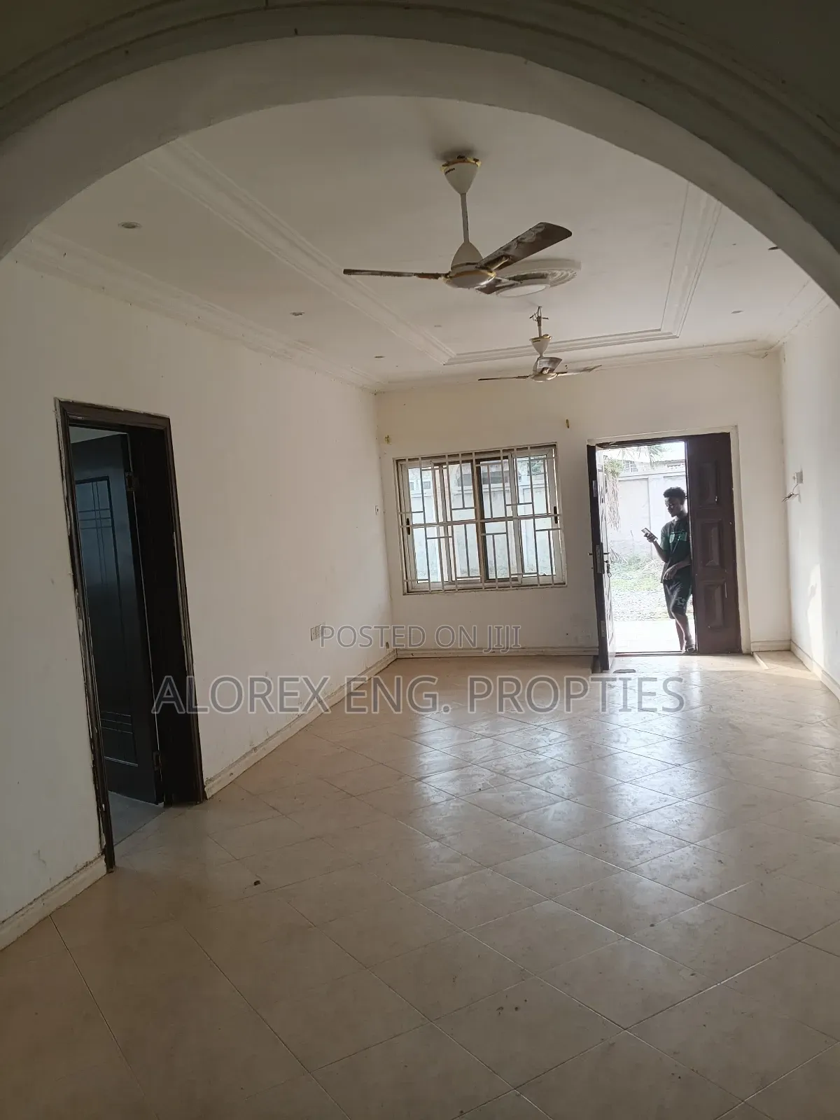 4bdrm House in Amrahia, Adenta for rent