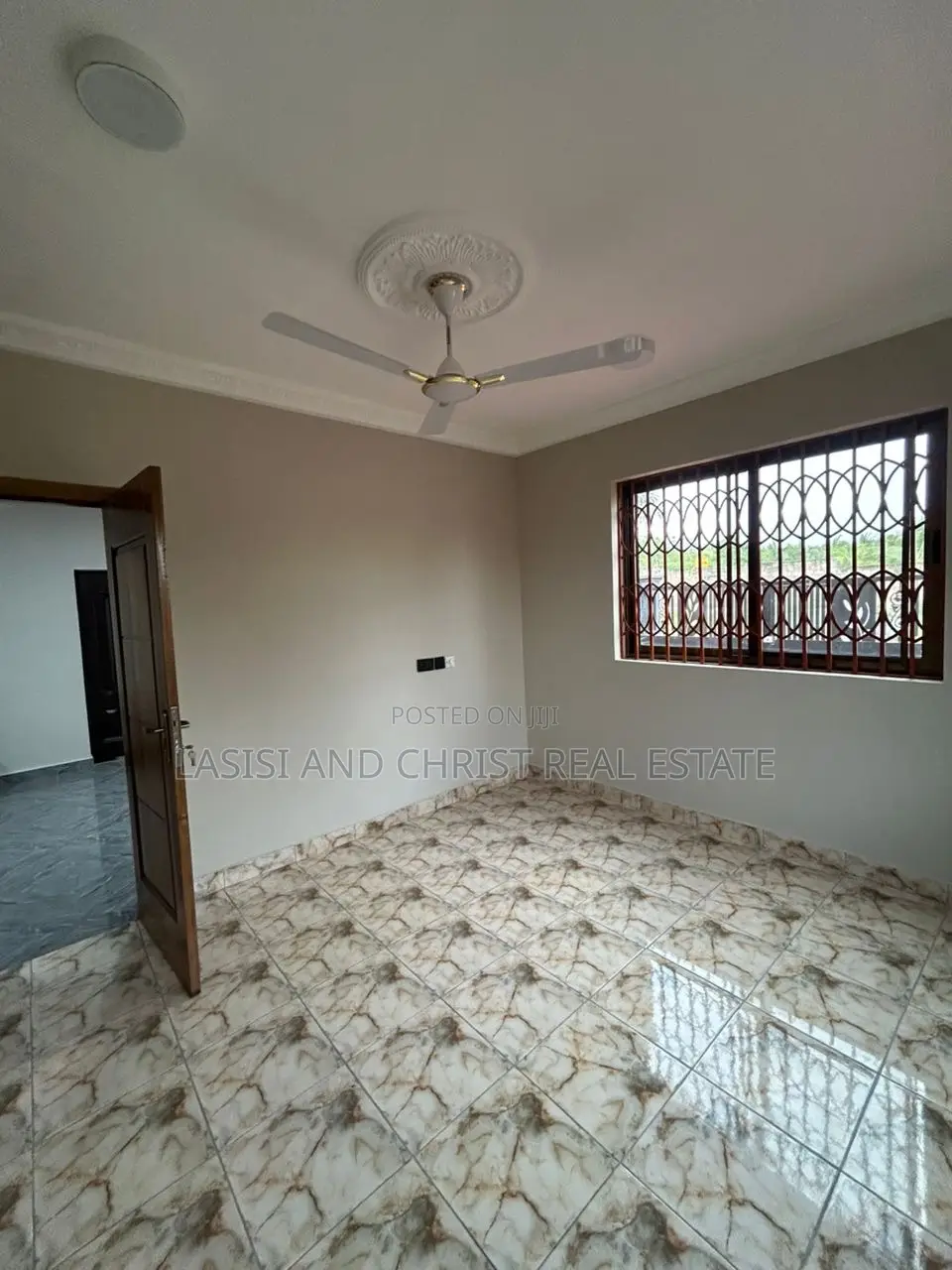 2bdrm Apartment in Lasisi And Christ, Ablekuma for rent