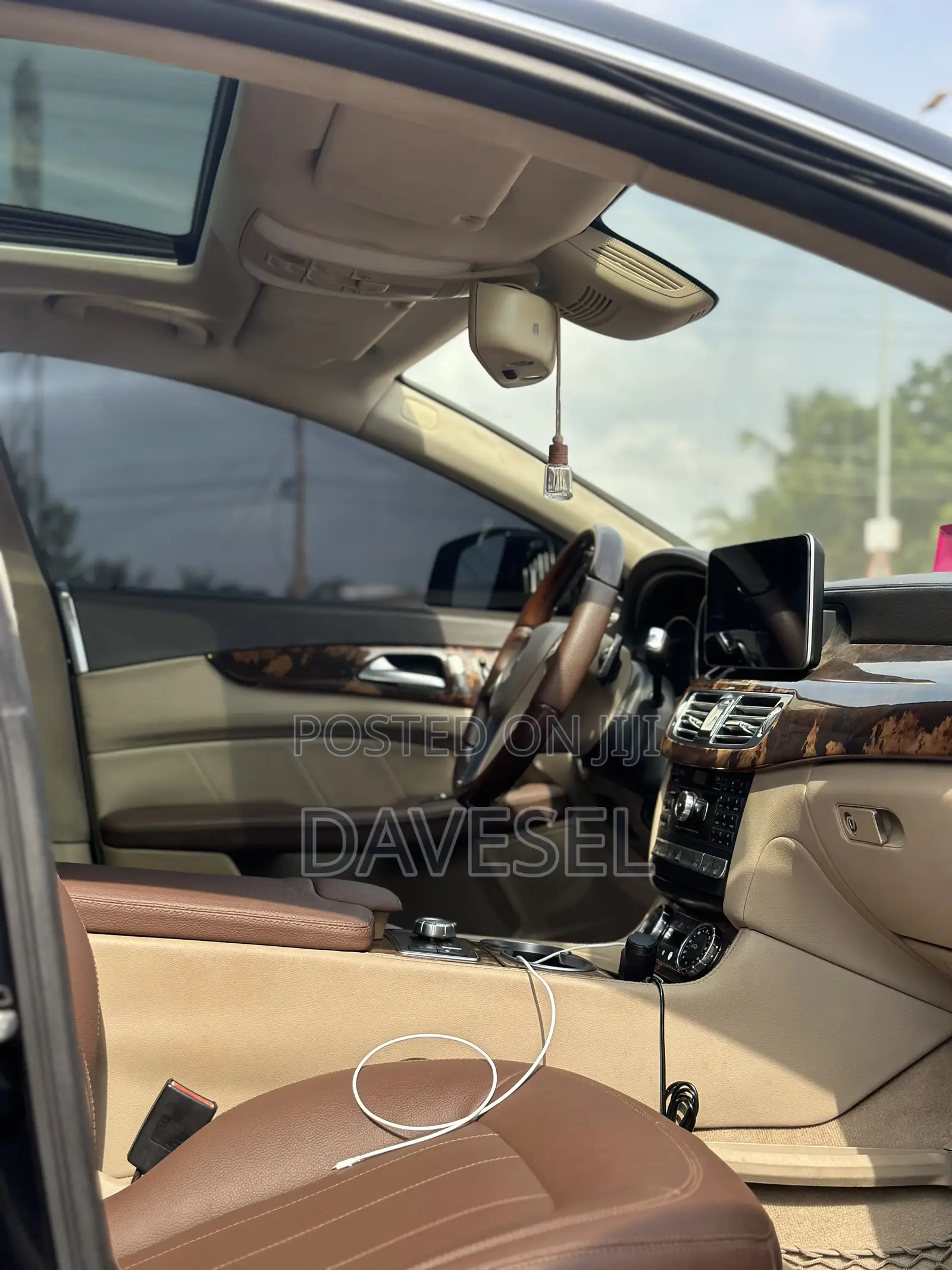 Mercedes-Benz E300 2011 Black