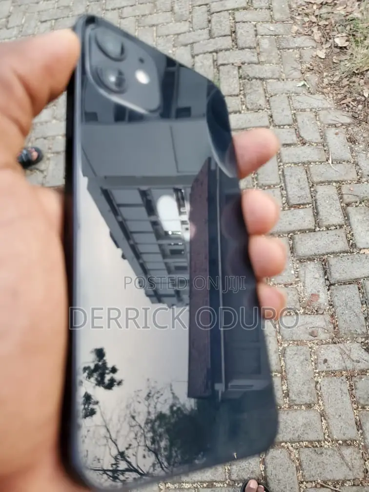 Apple iPhone 12 64 GB Black
