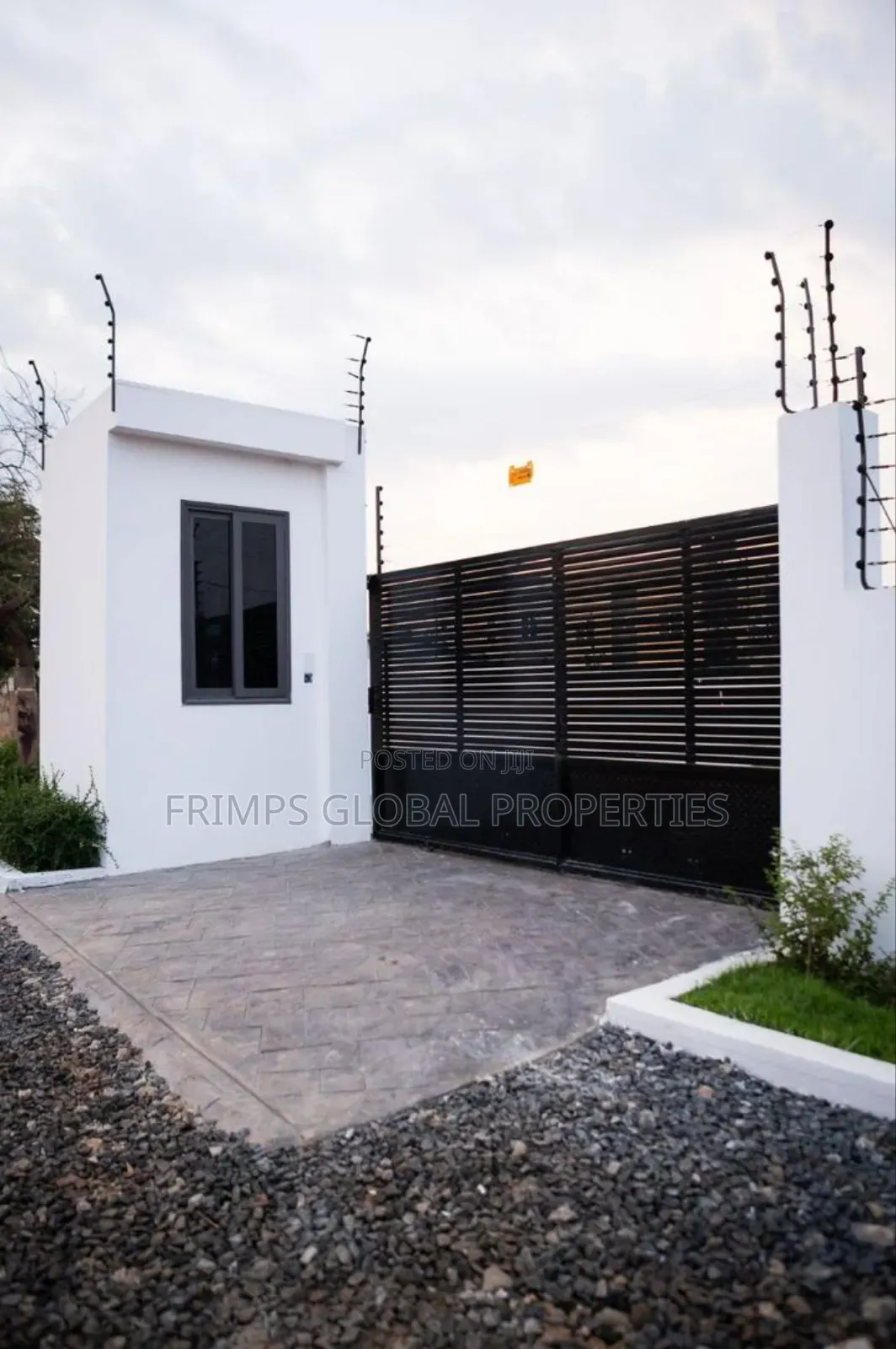 3bdrm House in Ashaley Botwe for sale