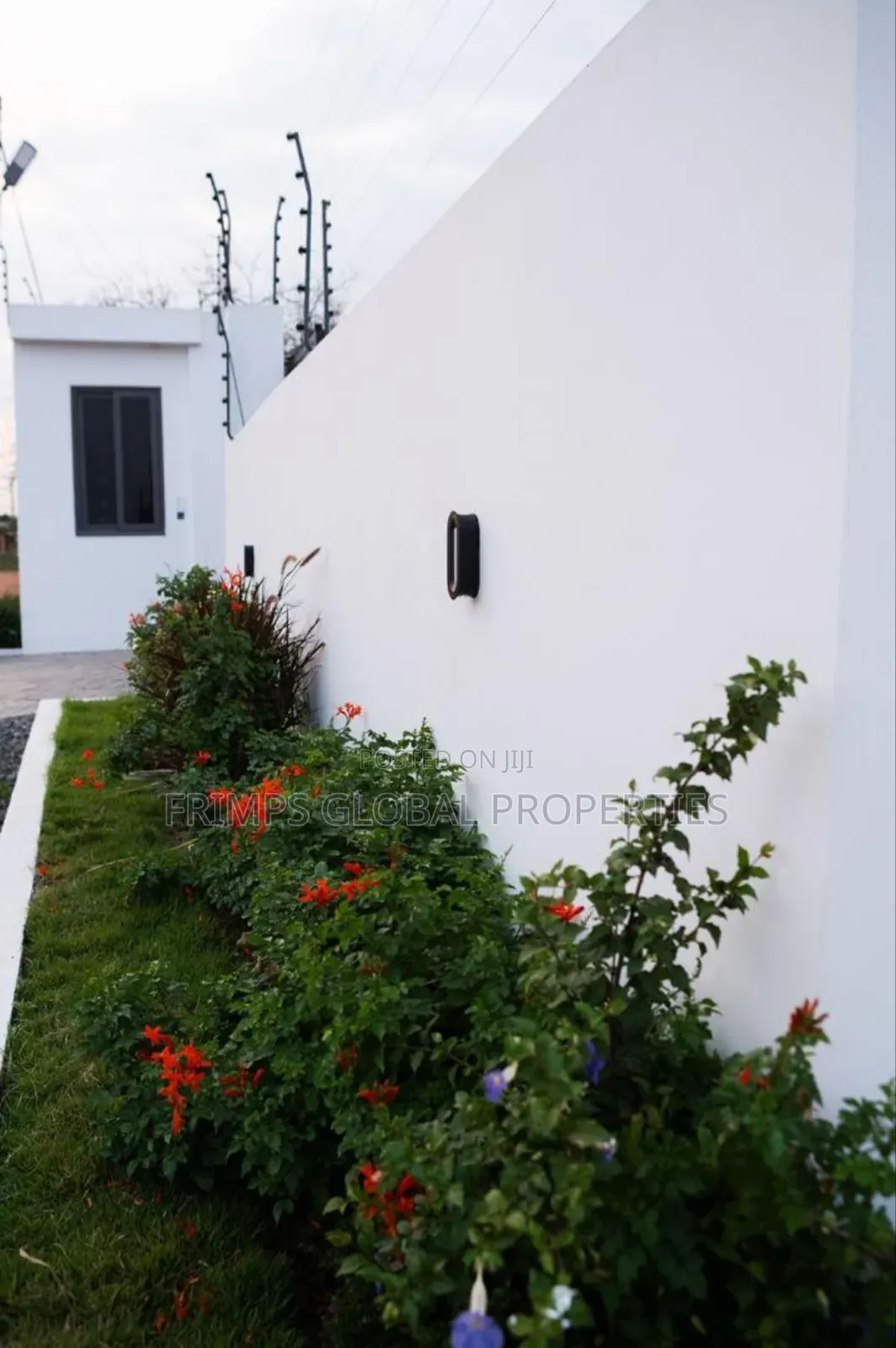 3bdrm House in Ashaley Botwe for sale