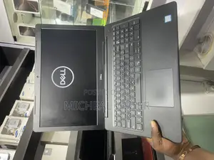 Laptop Dell Latitude 3590 16GB Intel Core i5 HDD+SSD 256GB