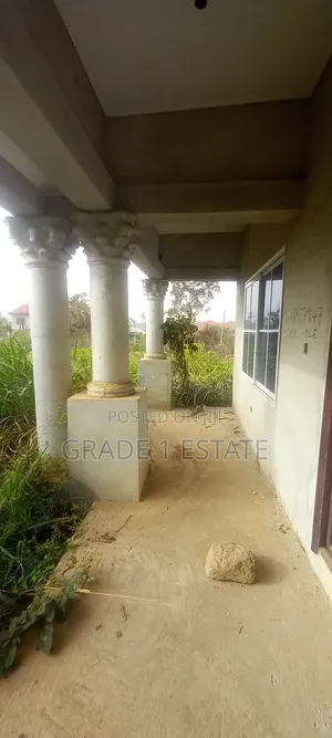 3bdrm House in Grade 1 Estate, Kumasi Metropolitan for sale