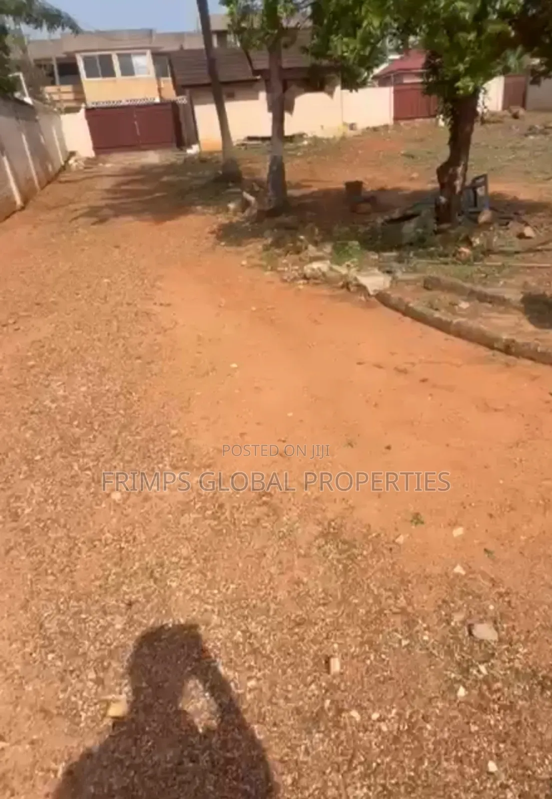 2 Plots With Old Building at Tesano. Bm