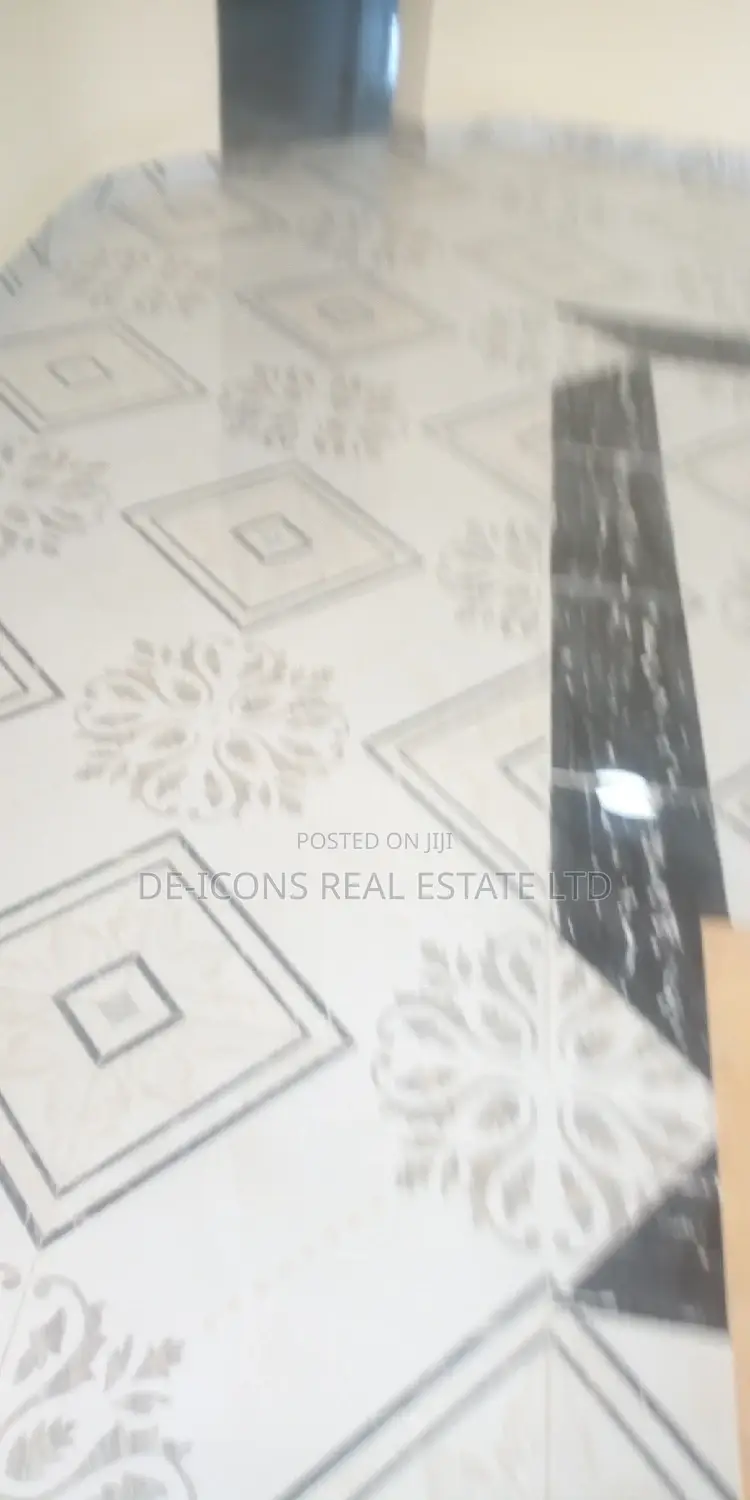 3bdrm House in De-Icons Real Estate, Awutu Senya East Municipal
