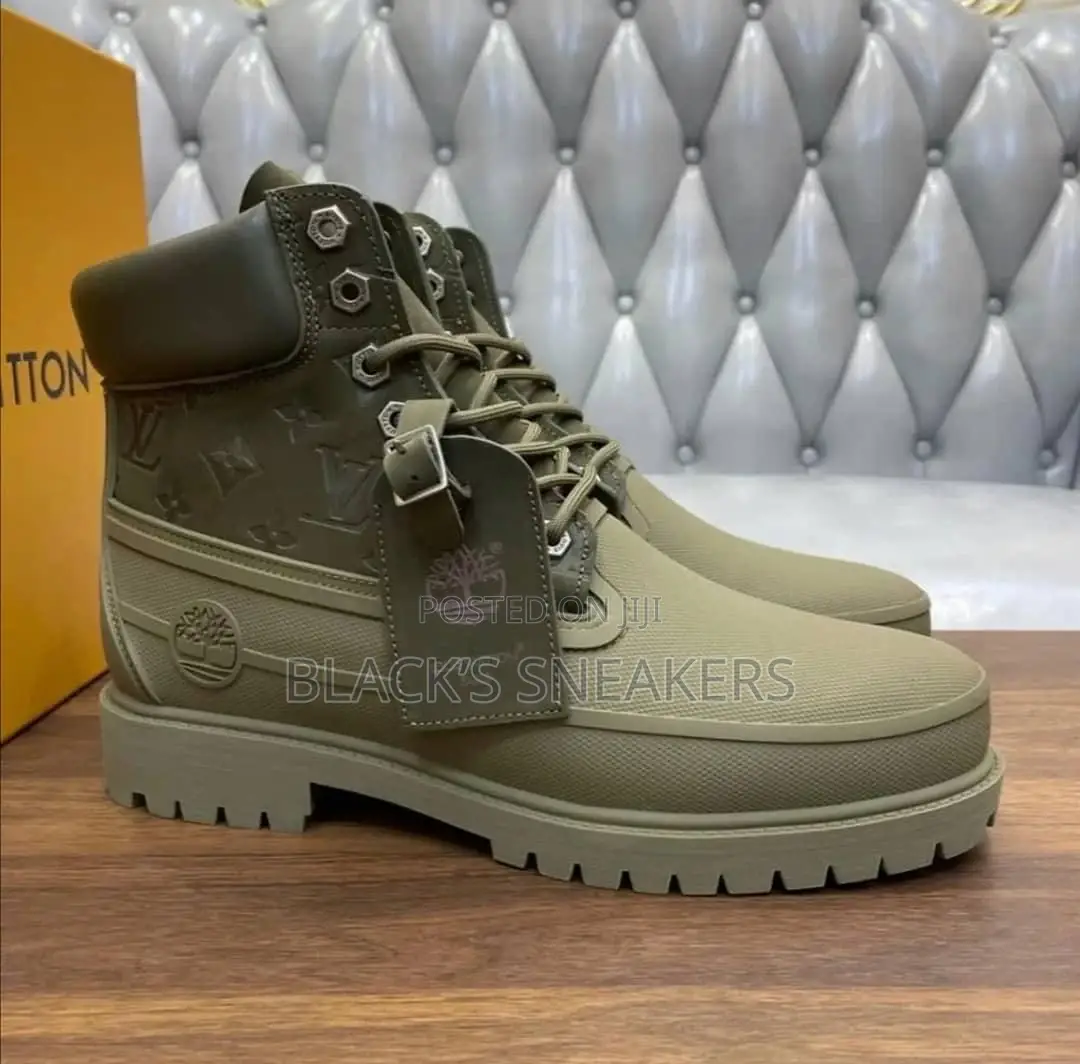 Black’S Sneakers